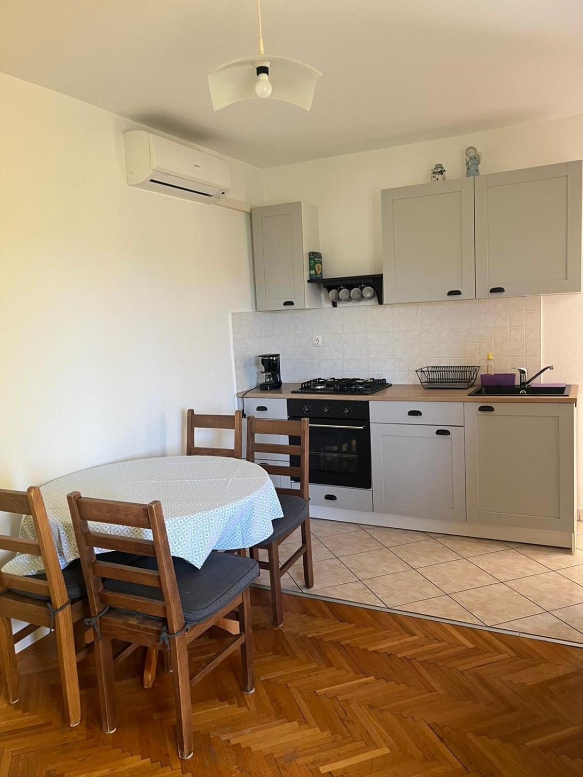 Apartments Dumicic ซูเปทาร์สกา ดรากา ภายนอก รูปภาพ