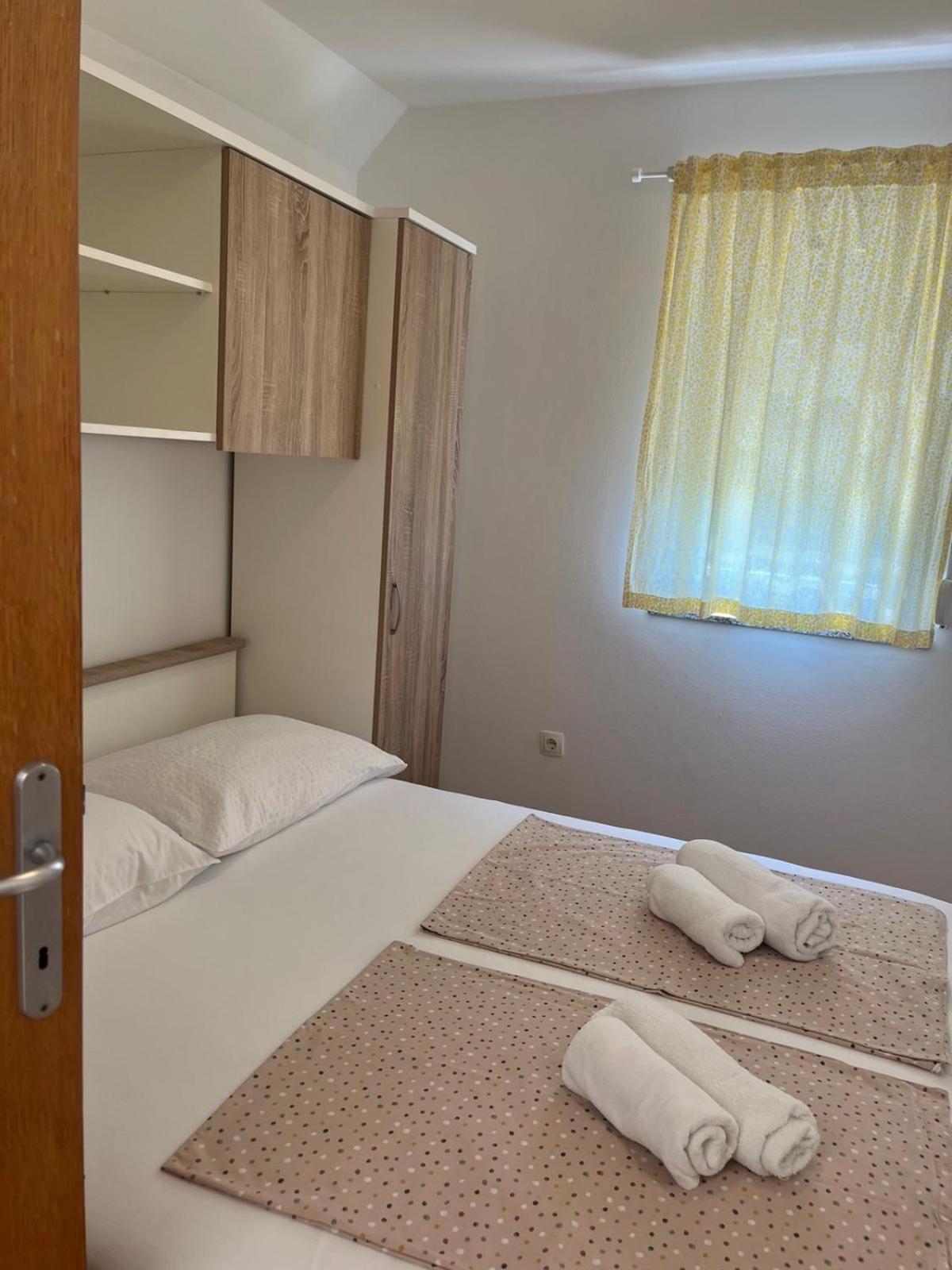 Apartments Dumicic ซูเปทาร์สกา ดรากา ภายนอก รูปภาพ