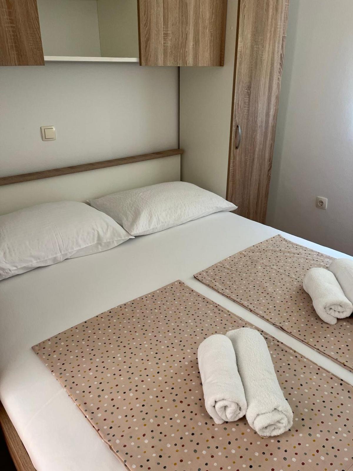 Apartments Dumicic ซูเปทาร์สกา ดรากา ภายนอก รูปภาพ